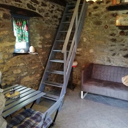 Micro-Cottage In Pietra La Ratatouille Dego 外观 照片